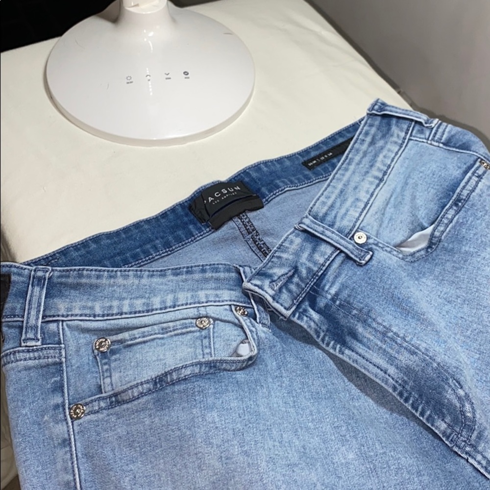 Pac Sun Light washed jeans